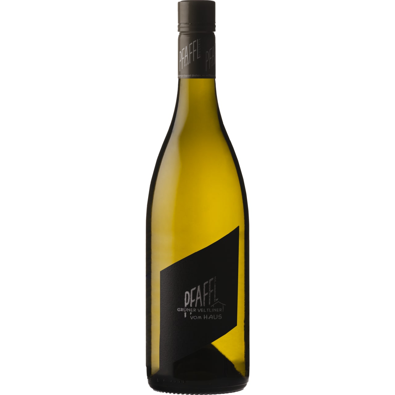 Beautiful white peach aromas and flavours, with a seasoning of white pepper or even daikon.