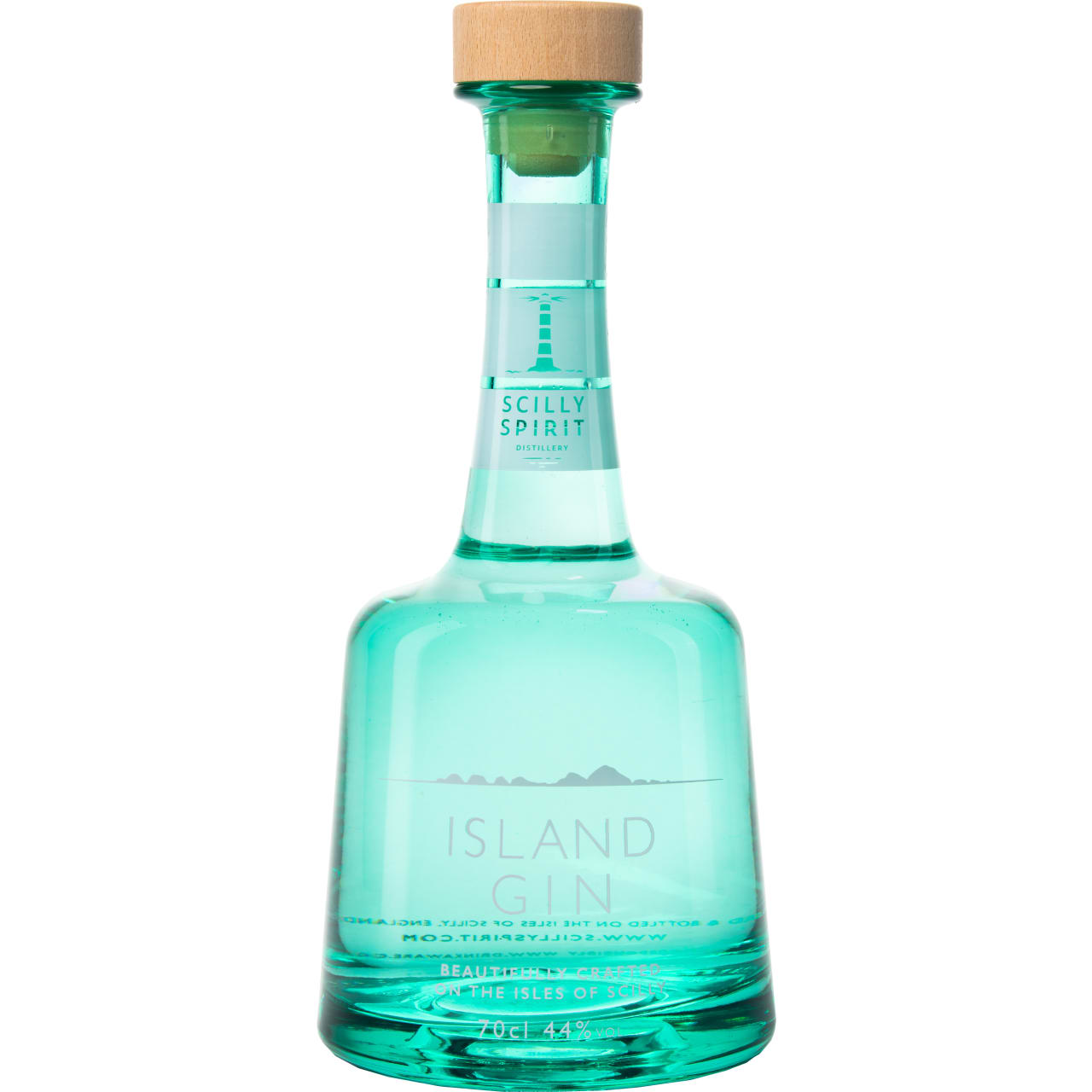 Aromatic heady herbal aromas of juniper and pepper beautifully balanced by citrus, a little heat of Cardamom and a tongues tip of salinity. Classic with a satisfyingly modern twist.