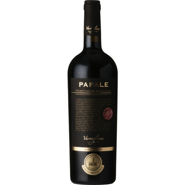 Papale Oro has aromas of kirsch, plum and spicy oak, and flavours of rich dark chocolate, ripe cherries and spice.