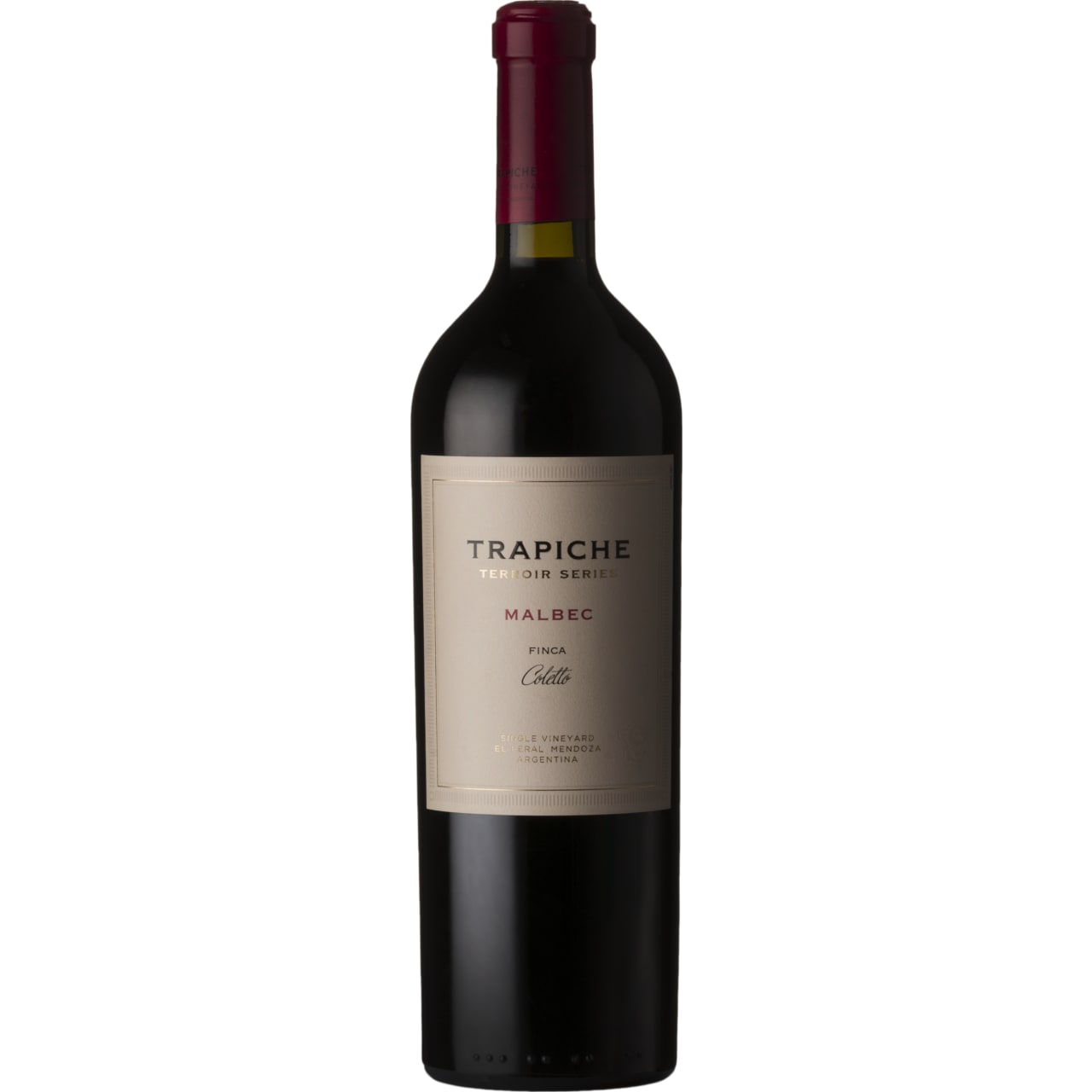 Malbec of deep and intense red-violet color, with aromas of red fruit, plums, black cherries and forest berries such as blackberries and blueberries. Fresh and full as it enters the mouth, with sweet, juicy and ample tannins and a very elegant finish.