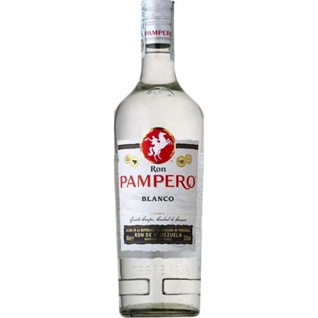 Pampero Blanco is a fresh, clean, sweet and fruity white rum. It is a light tasting rum not as full of flavour as you might expect. A silky creaminess on the tongue with hints of toffee and a little vanilla.