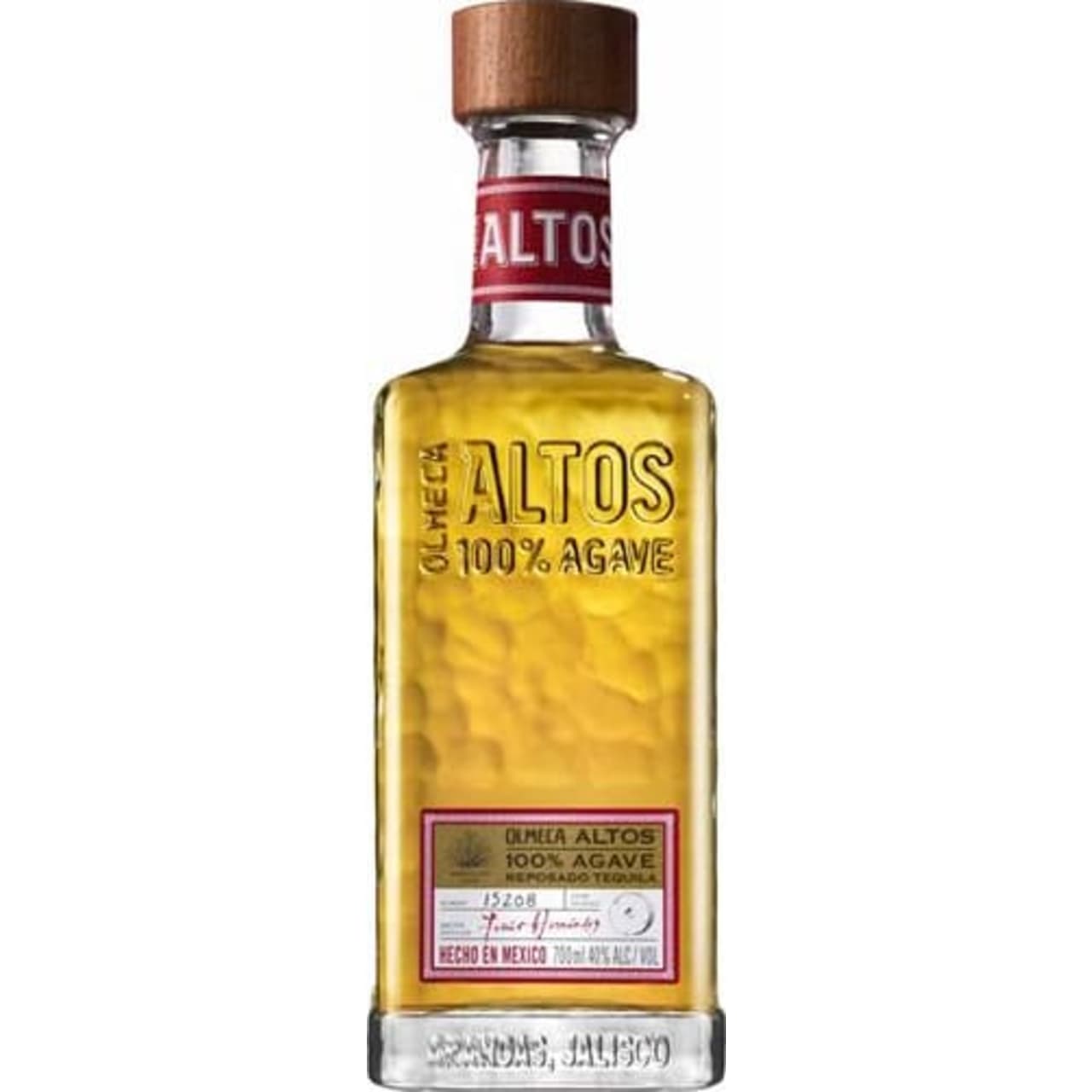 Olmeca Altos Reposado is a 100% agave Tequila that has rested in ex-whisky barrels for 8 months. Pepper, paprika and mocha play gently on the palate.