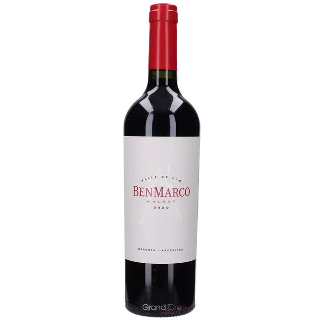BenMarco Malbec is a testimony of Valle de Uco, endowed with aromas of black berries, notes of violets, pronounced acidity, firm tannins and great length.