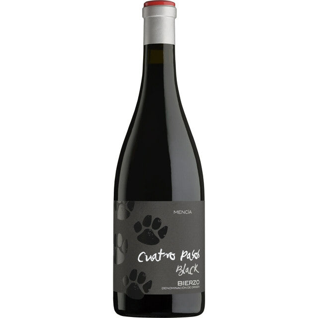 Medium-high intensity which prevails the bouquet varietal of black fruit.